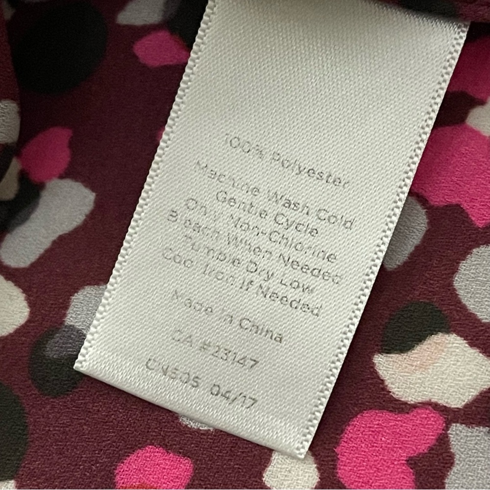 Talbots Sleeveless Top Confetti Print on Burgundy Tie Ruffle Neckline Size M - Picture 13 of 15